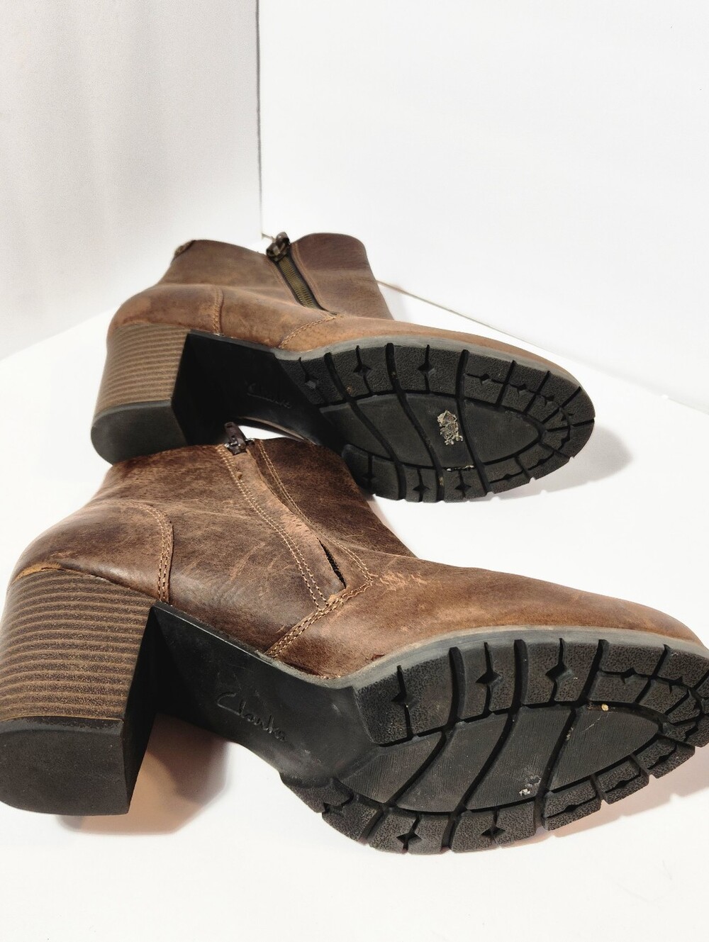 Clarks Leather Boots Brown Ankle Heel - Picture 7 of 8